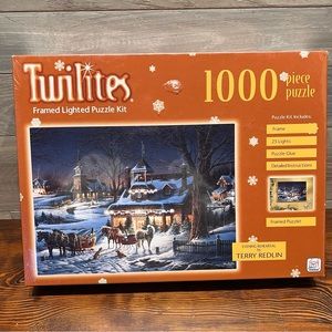 Twilites 1000‎ Piece Puzzle That Actually Lights Up Bavarian Christmas Village